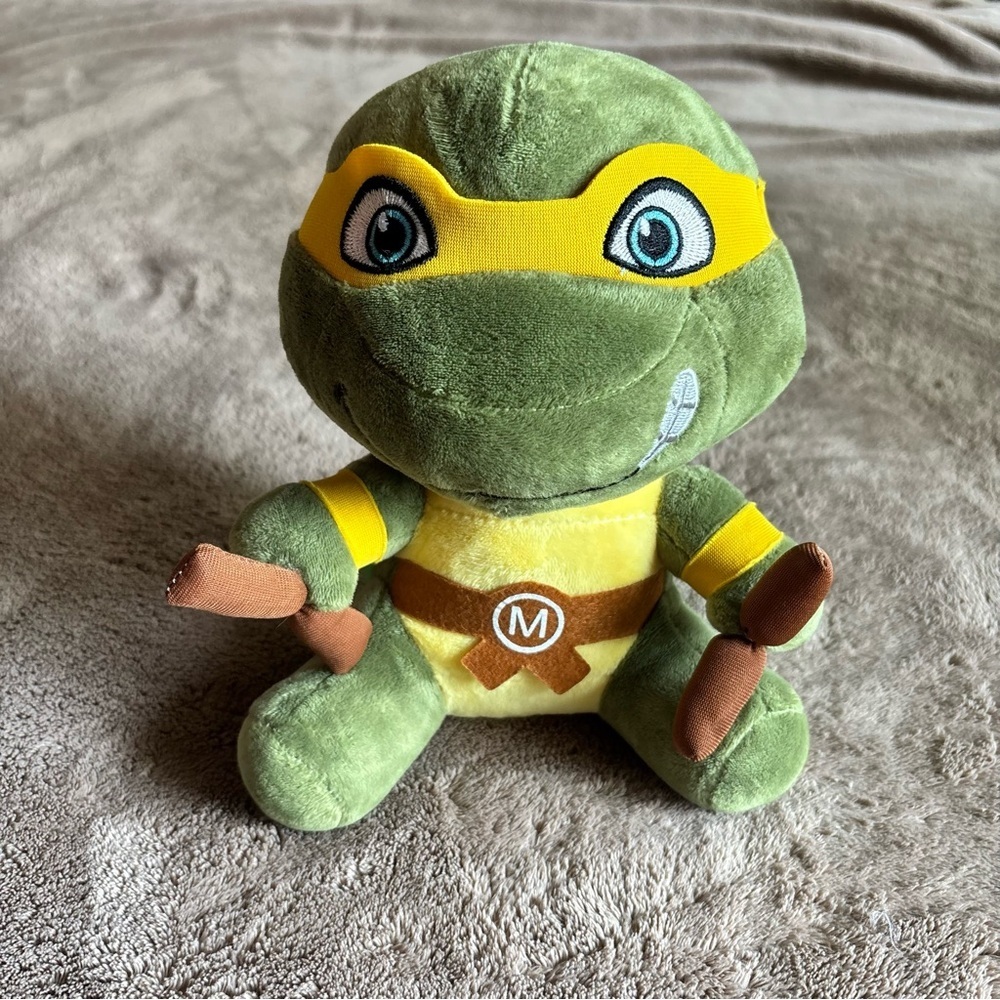 TMNT Michelangelo Plush Stuffed Toy Orange Mask Nunchucks Suction Cup Hanger